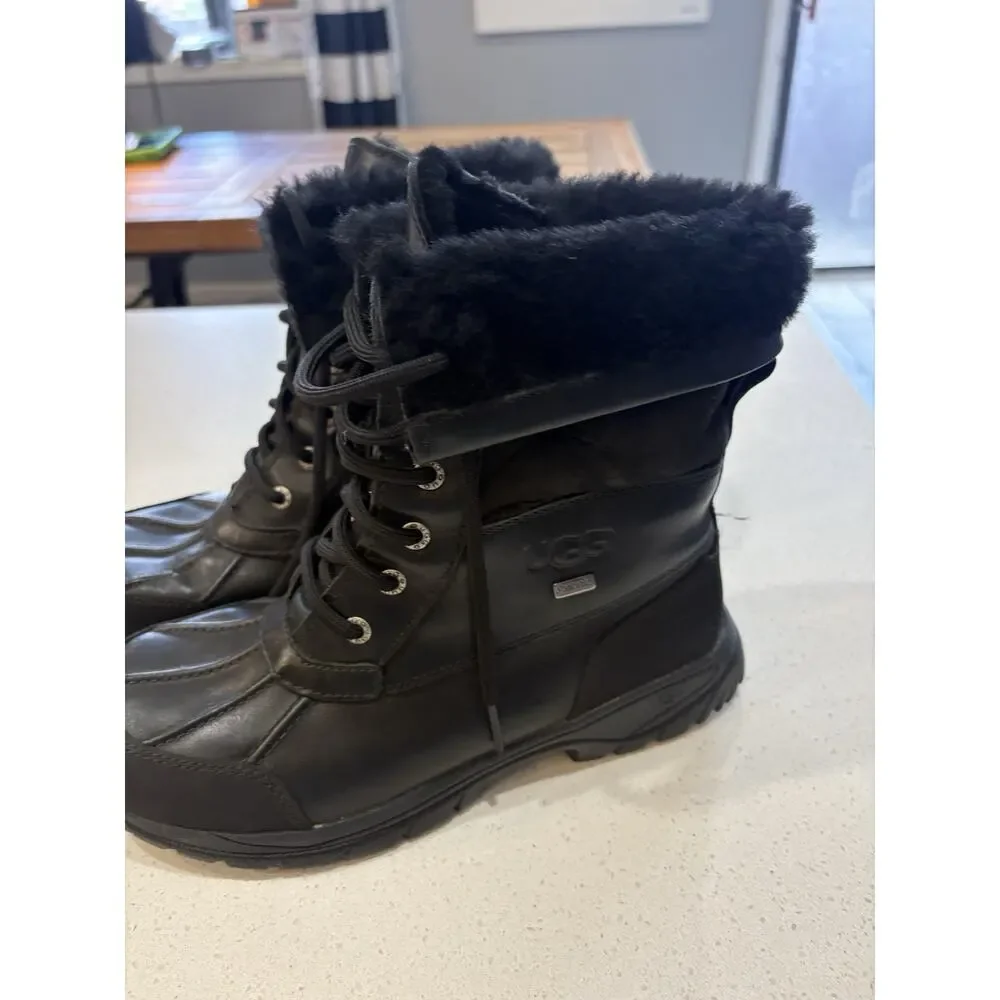 UGG black butte